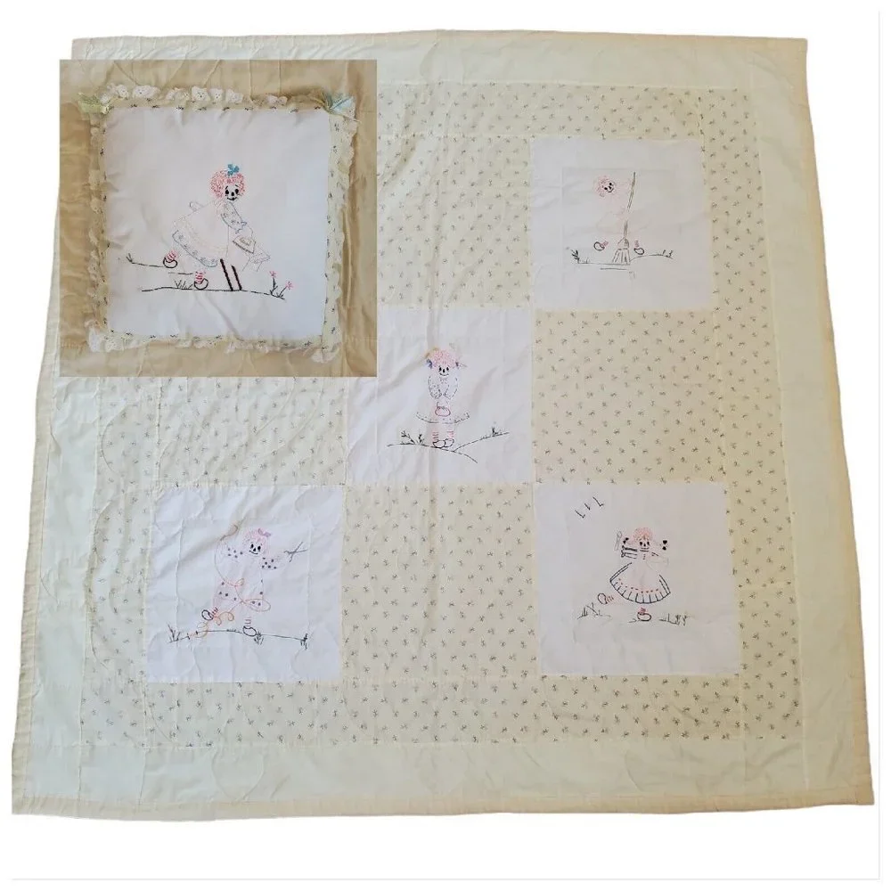 VTG‎ Raggedy Ann Yellow Floral Quilt Coverlet Baby Blanket Girl W Pillow 47 X 47